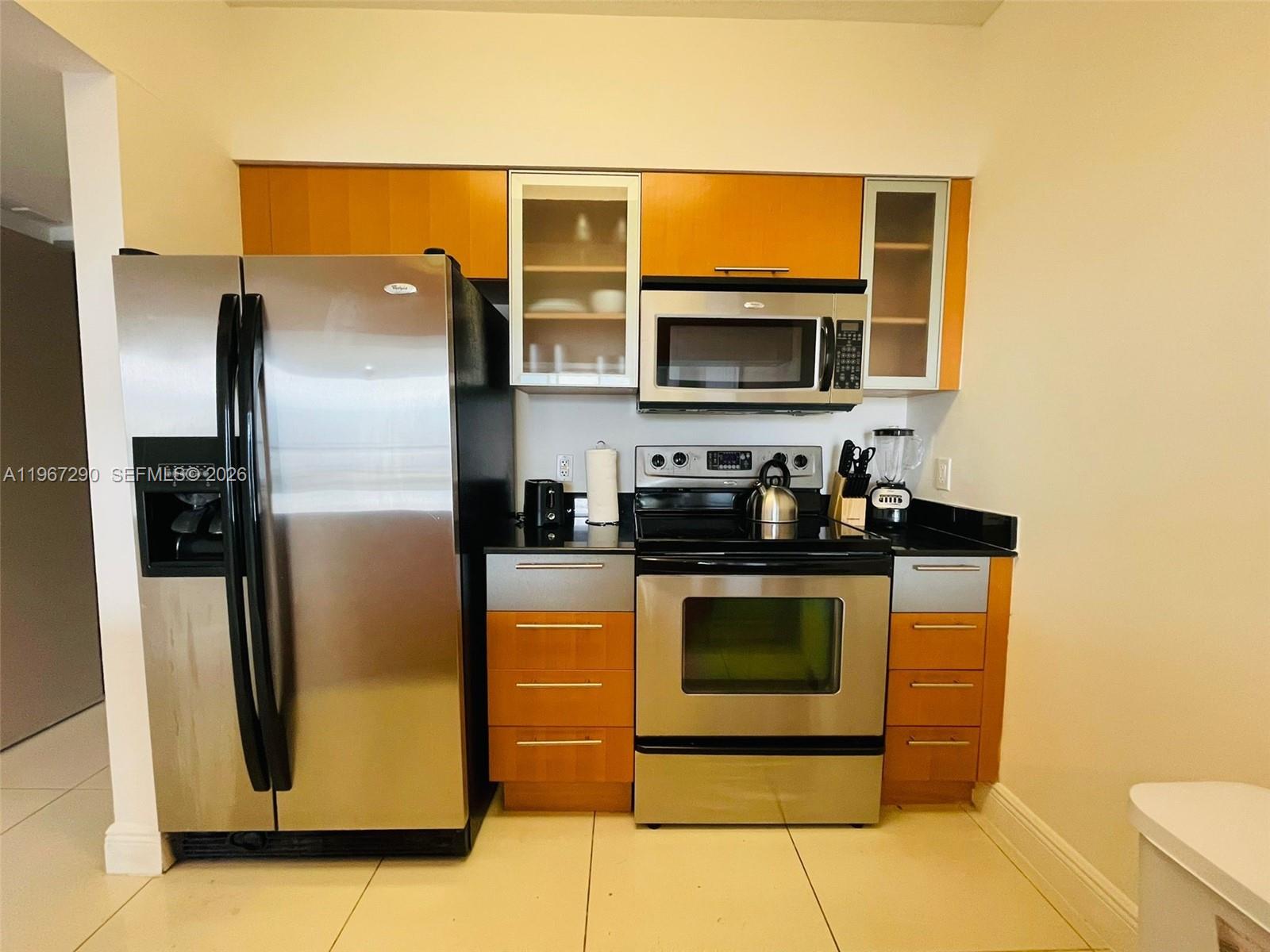 1750 N Bayshore Dr # 2710