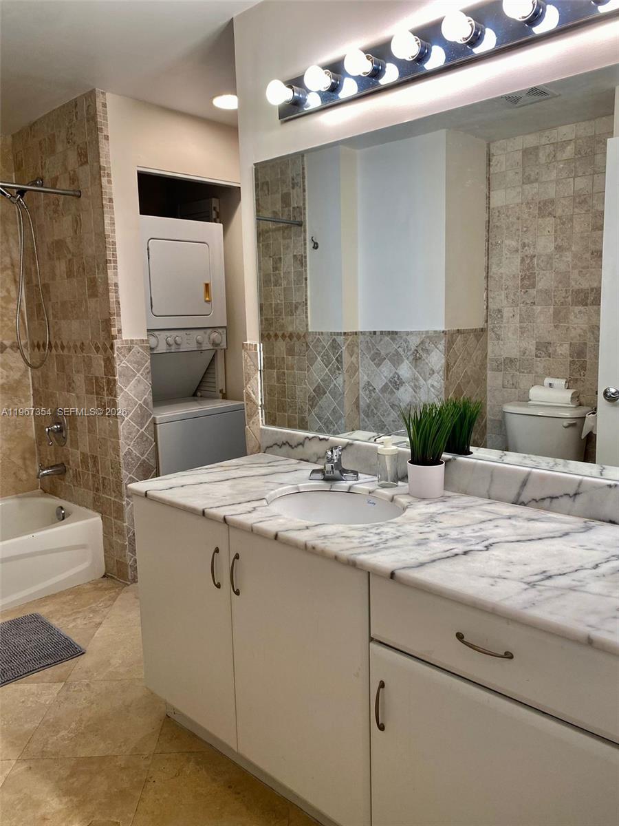 1200 Brickell Bay Dr # 4217
