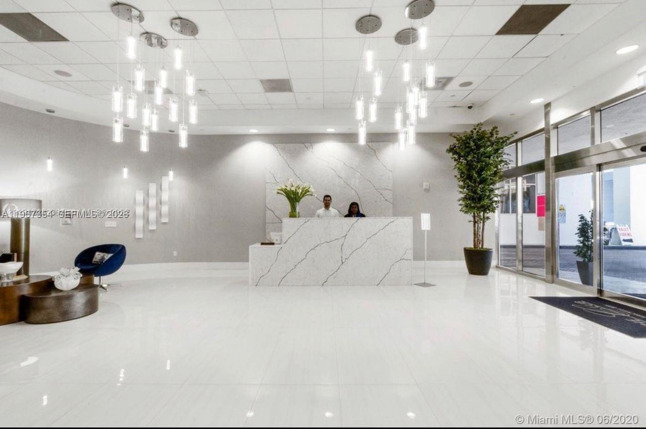 1200 Brickell Bay Dr # 4217
