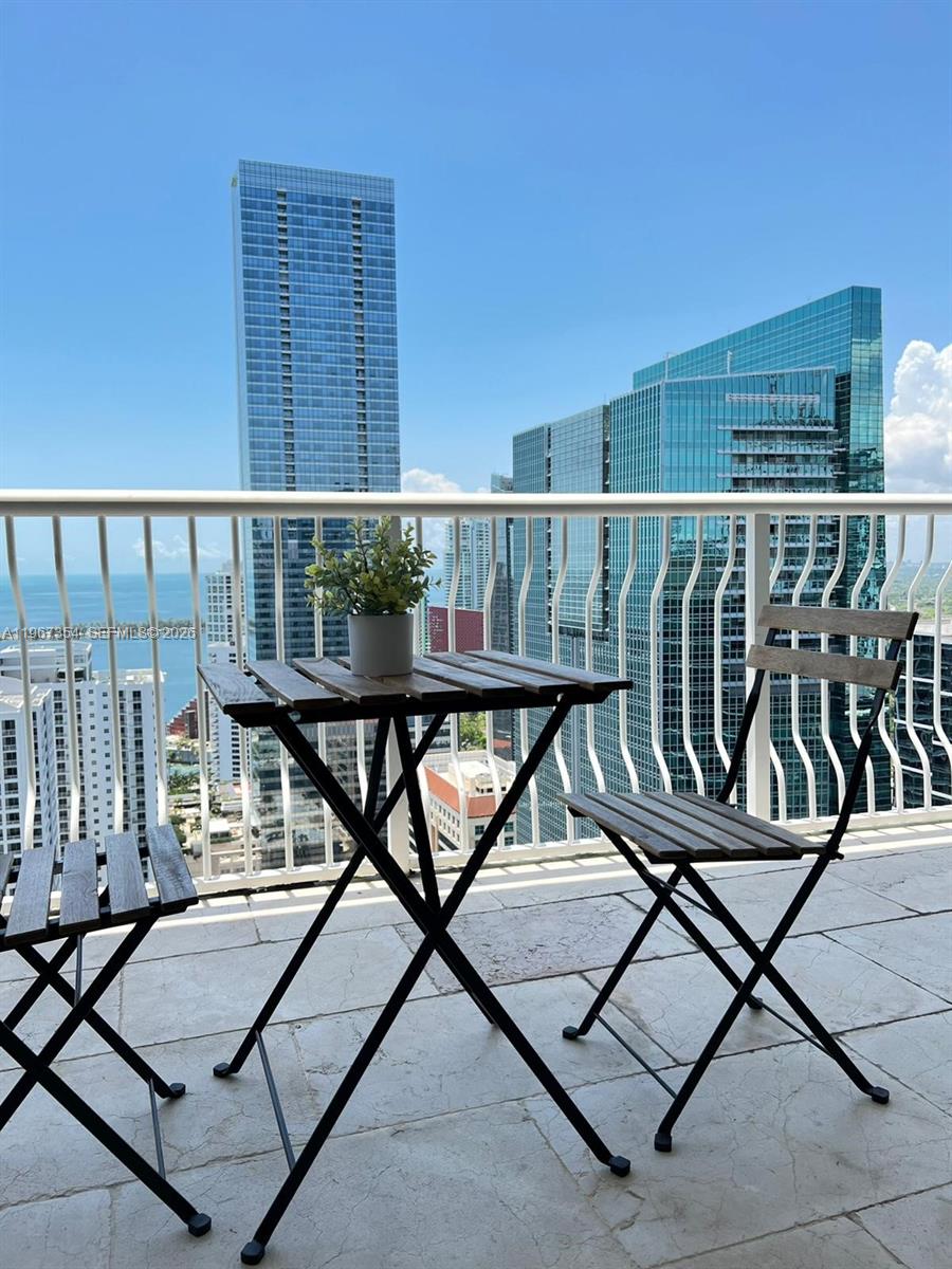 1200 Brickell Bay Dr # 4217