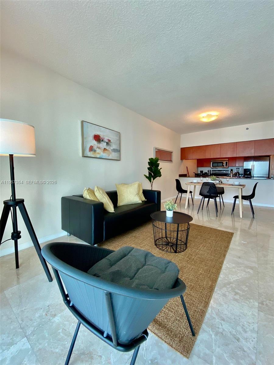 1200 Brickell Bay Dr # 4217