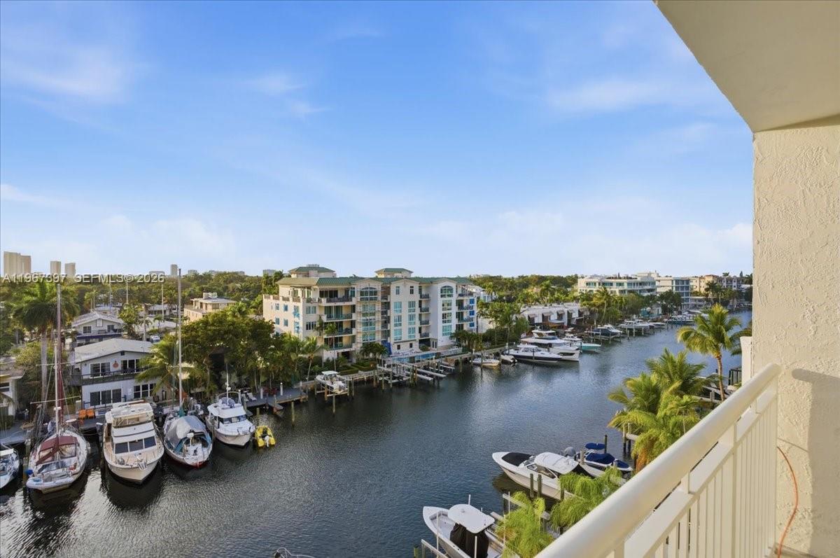 155 Isle Of Venice Dr # 701