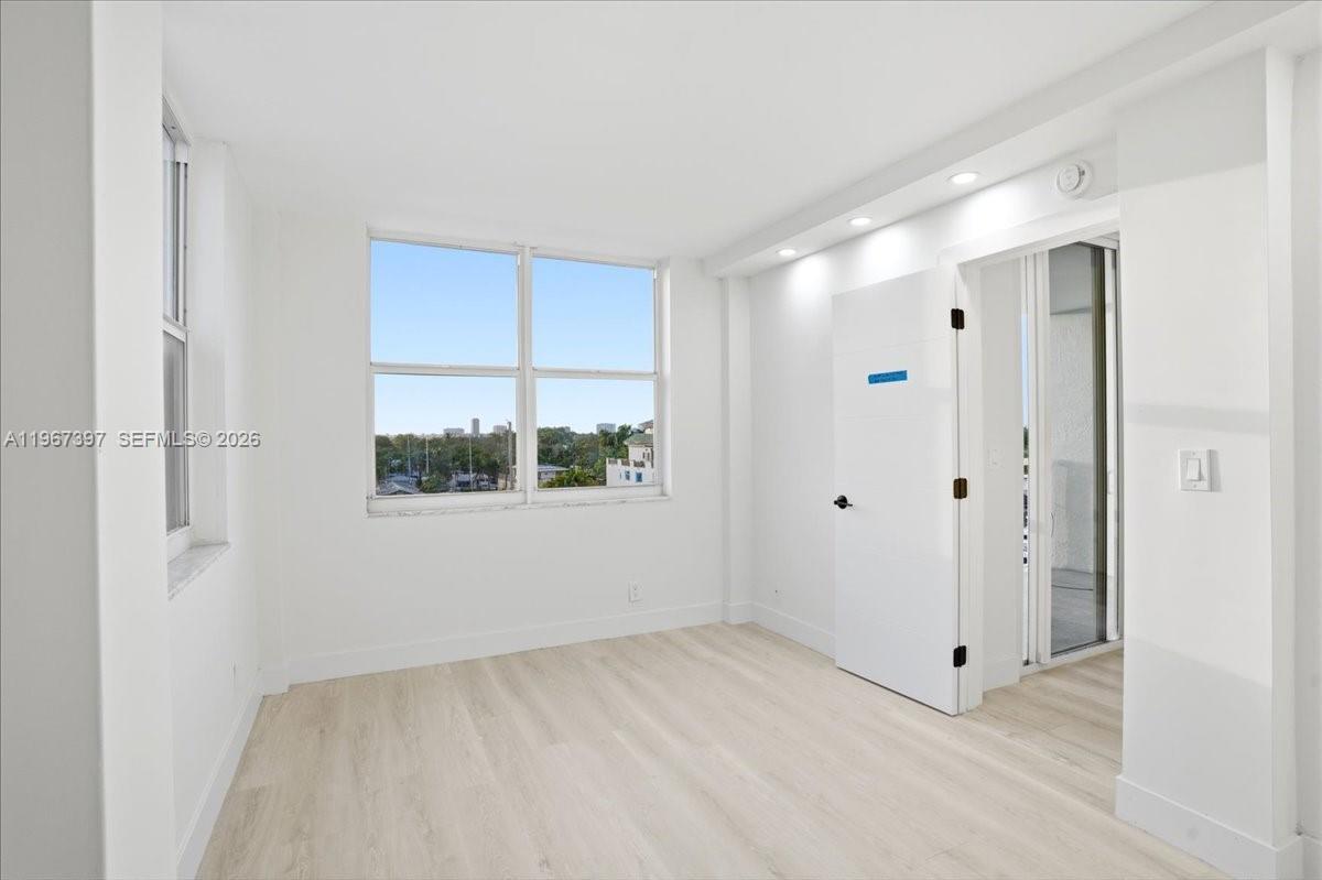 155 Isle Of Venice Dr # 701