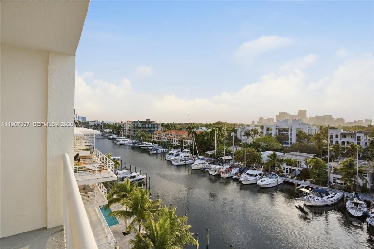 155 Isle Of Venice Dr # 701