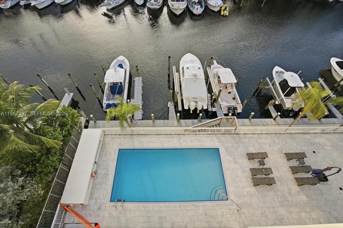 155 Isle Of Venice Dr # 701