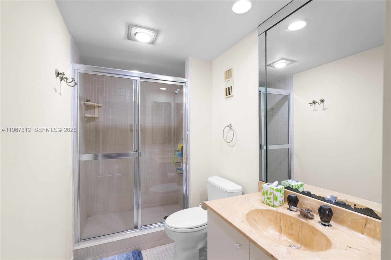 20281 E Country Club Dr # 403