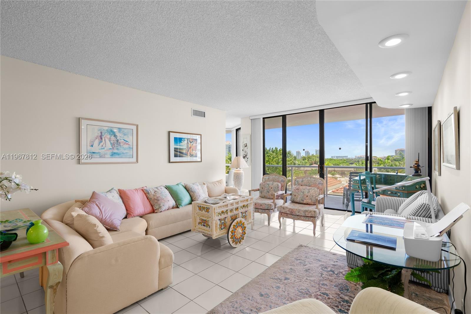 20281 E Country Club Dr # 403