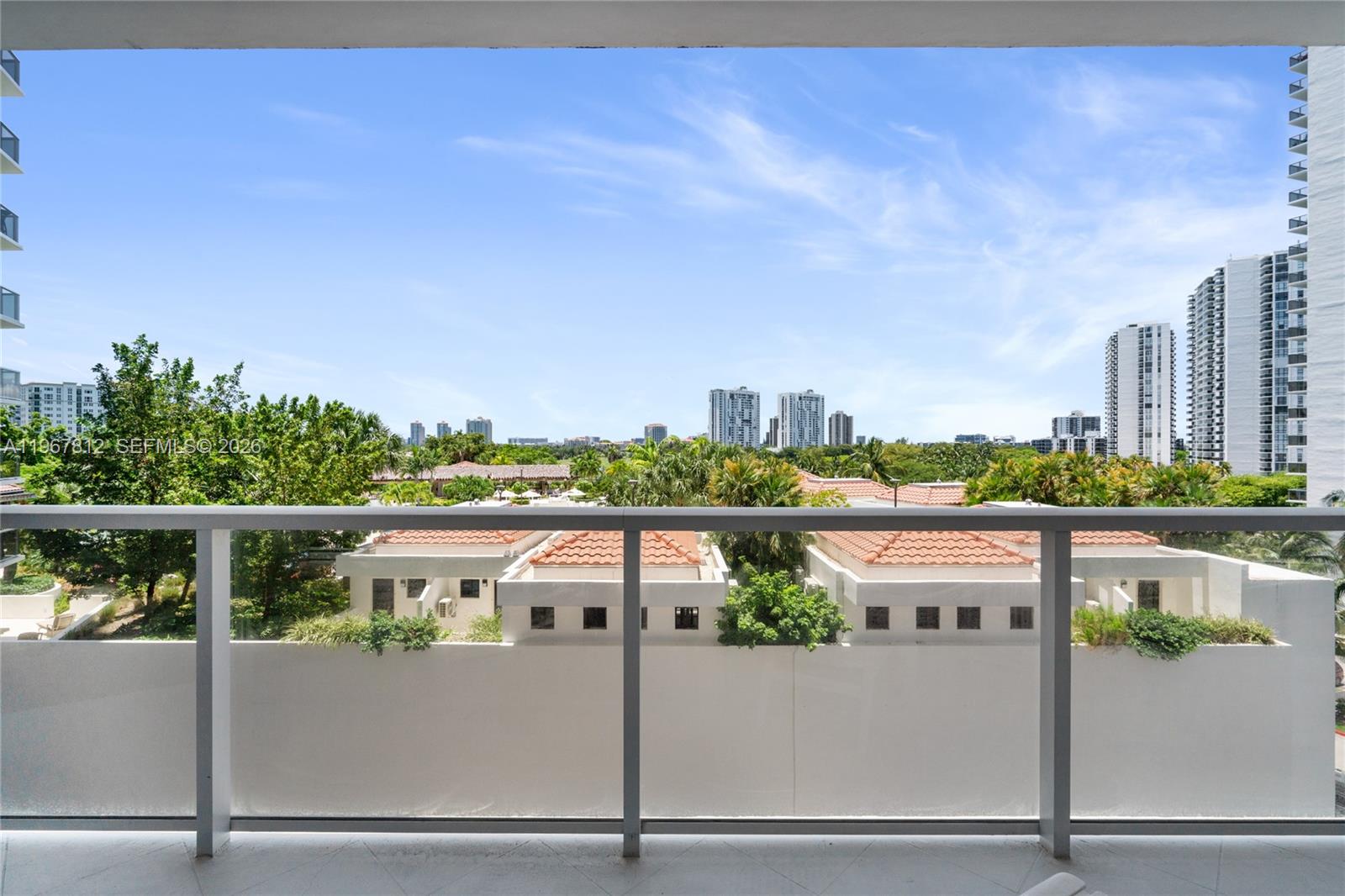 20281 E Country Club Dr # 403