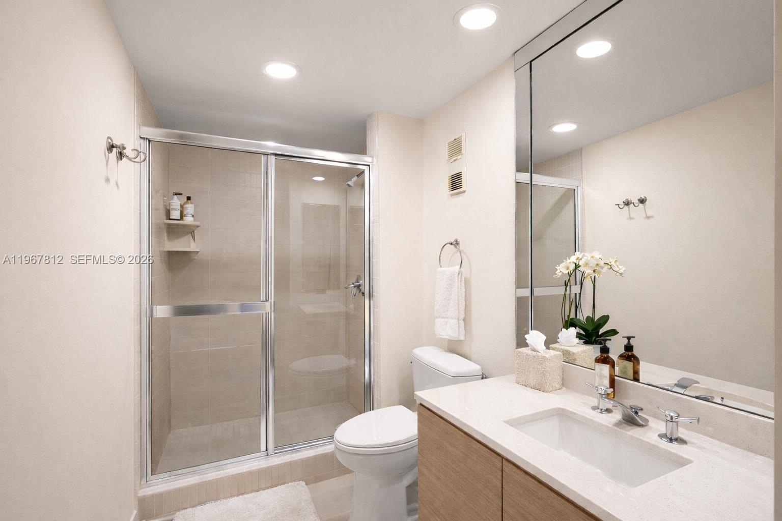 20281 E Country Club Dr # 403