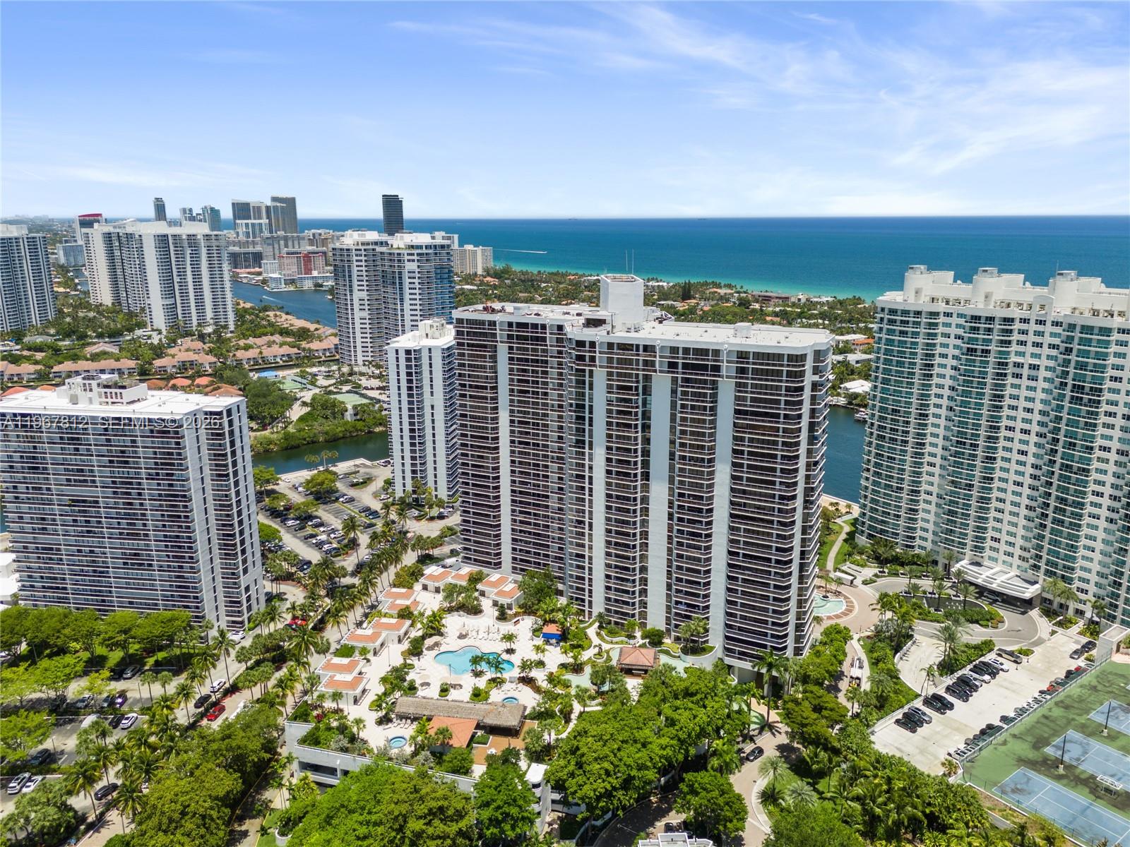 20281 E Country Club Dr # 403