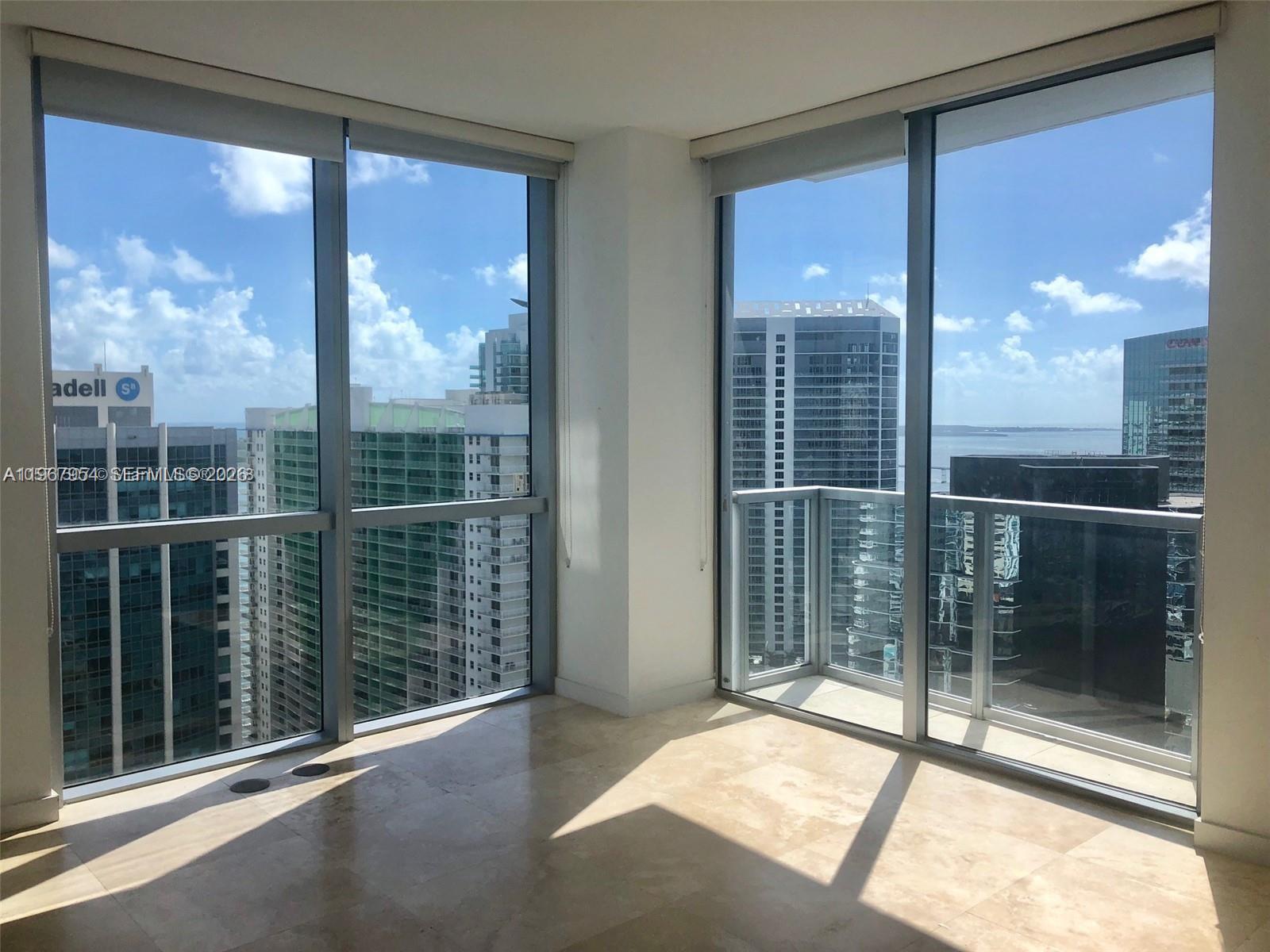 1060 Brickell Ave # 3807