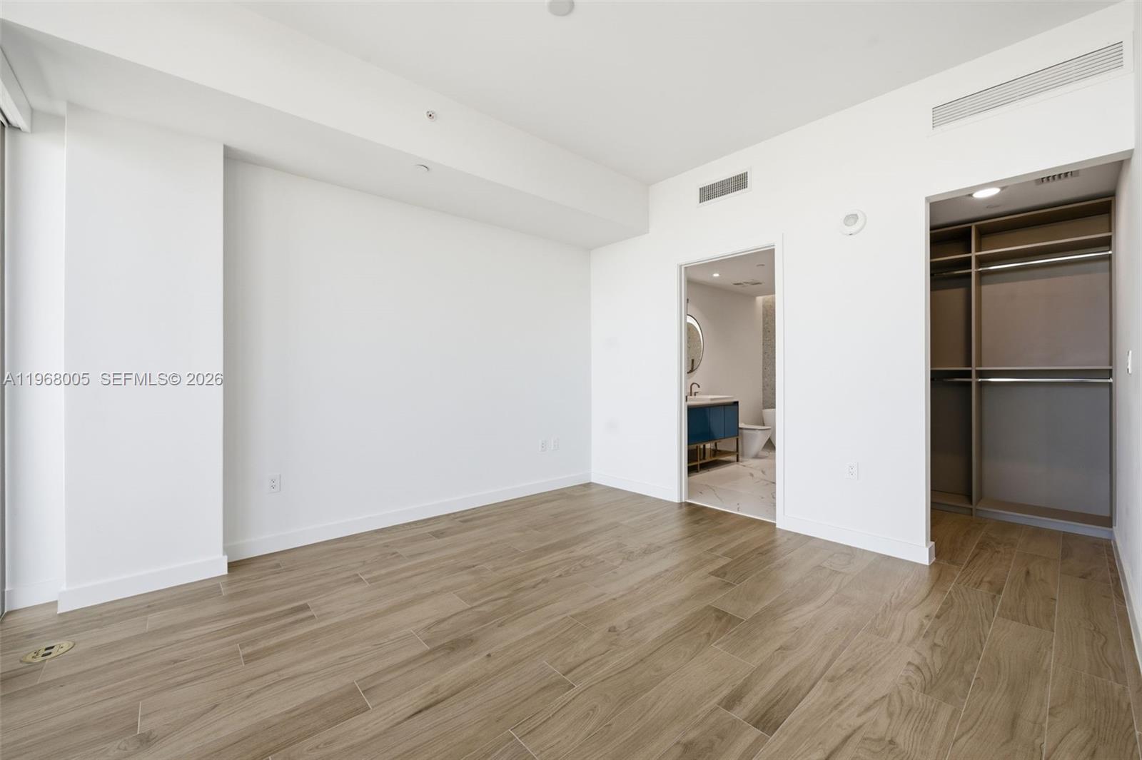 2678 Tigertail Ave # 1501