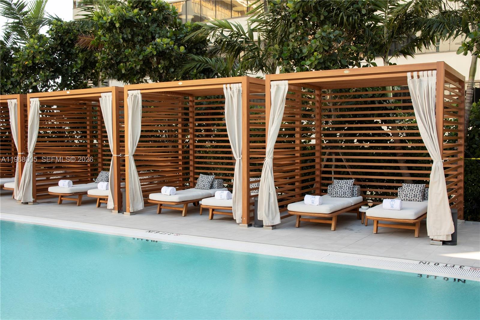 2678 Tigertail Ave # 1501