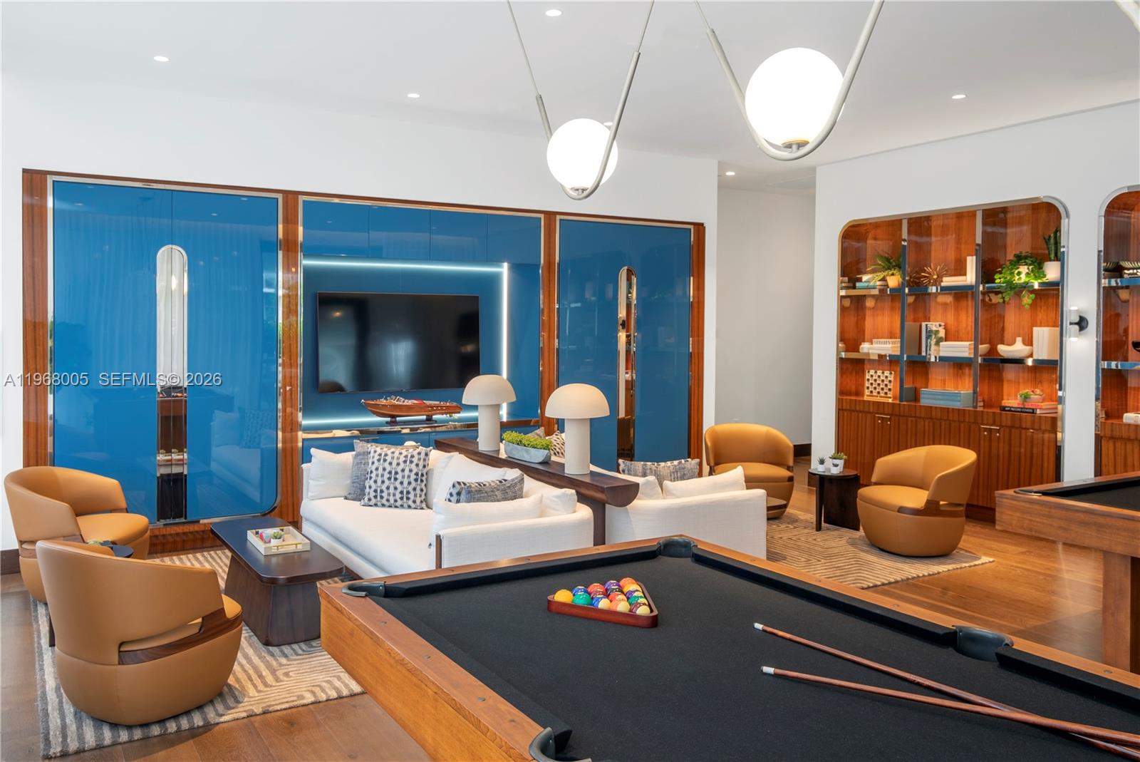 2678 Tigertail Ave # 1501