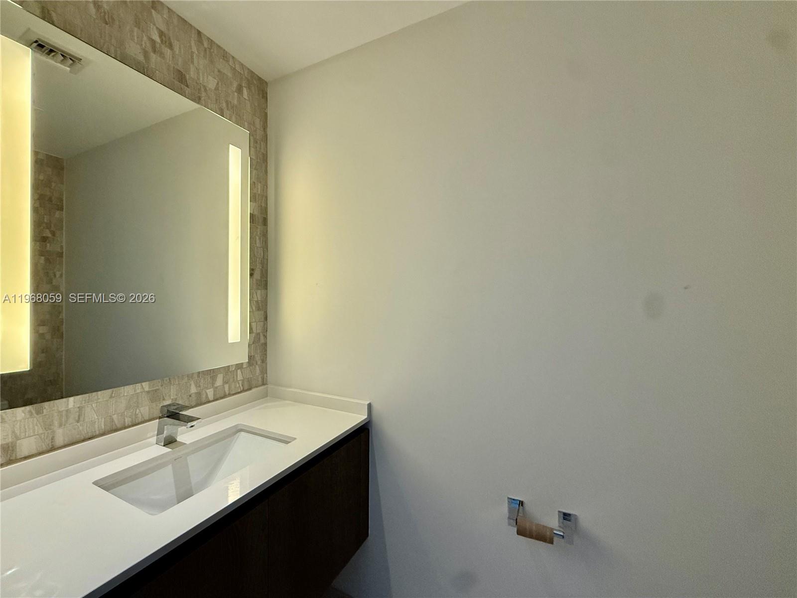 88 SW 7th St # 1808