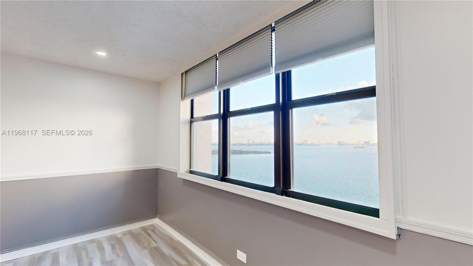 1800 NE 114th St # 1705