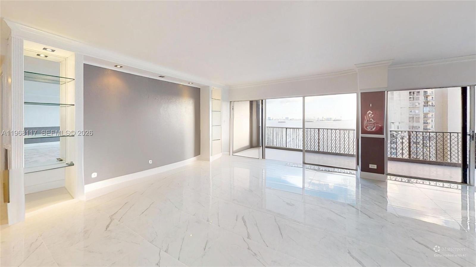 1800 NE 114th St # 1705