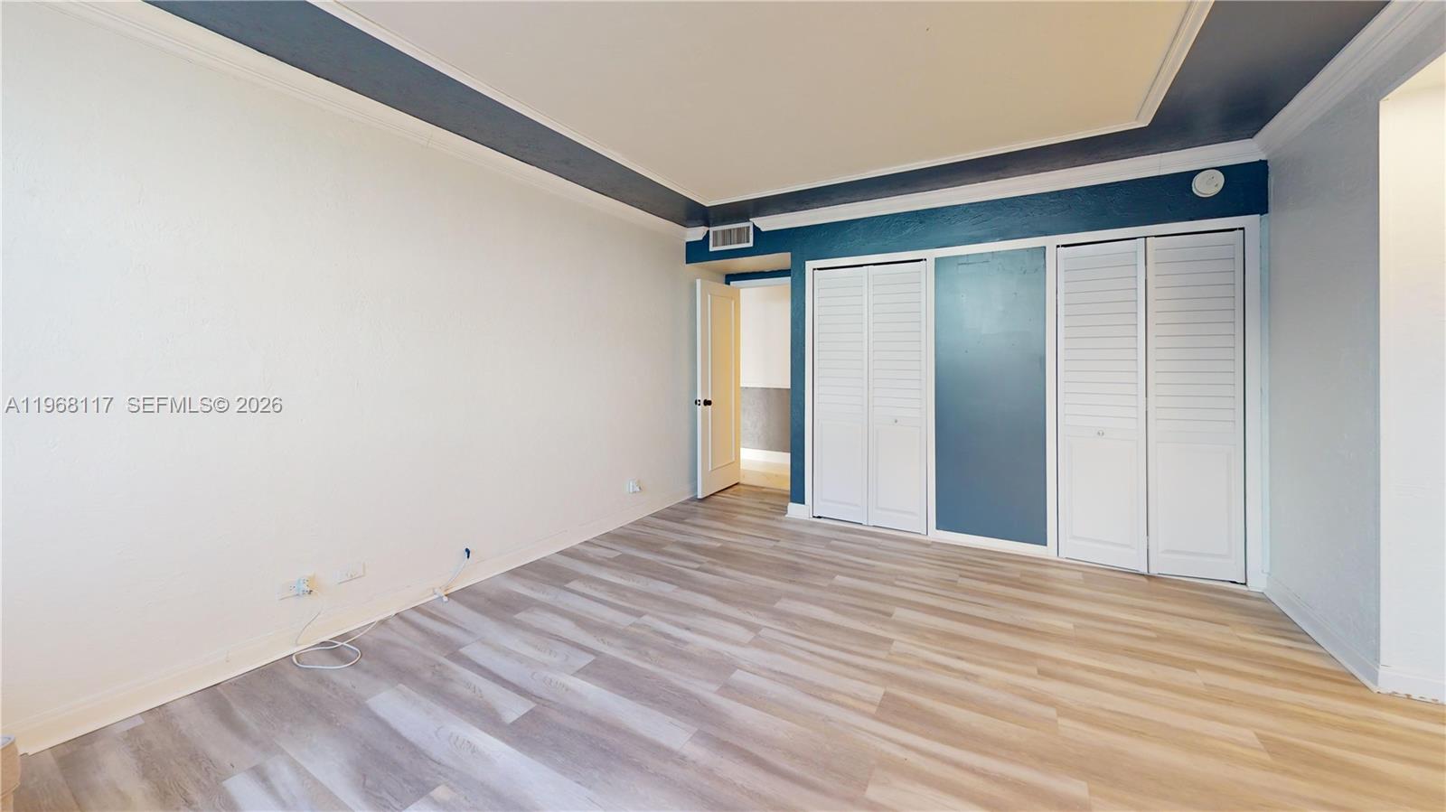 1800 NE 114th St # 1705