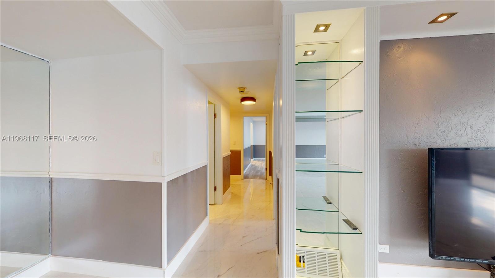 1800 NE 114th St # 1705