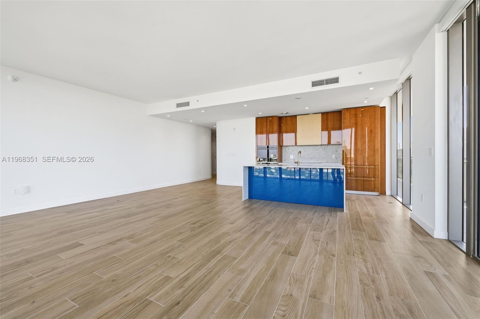 2678 Tigertail Ave # 1501