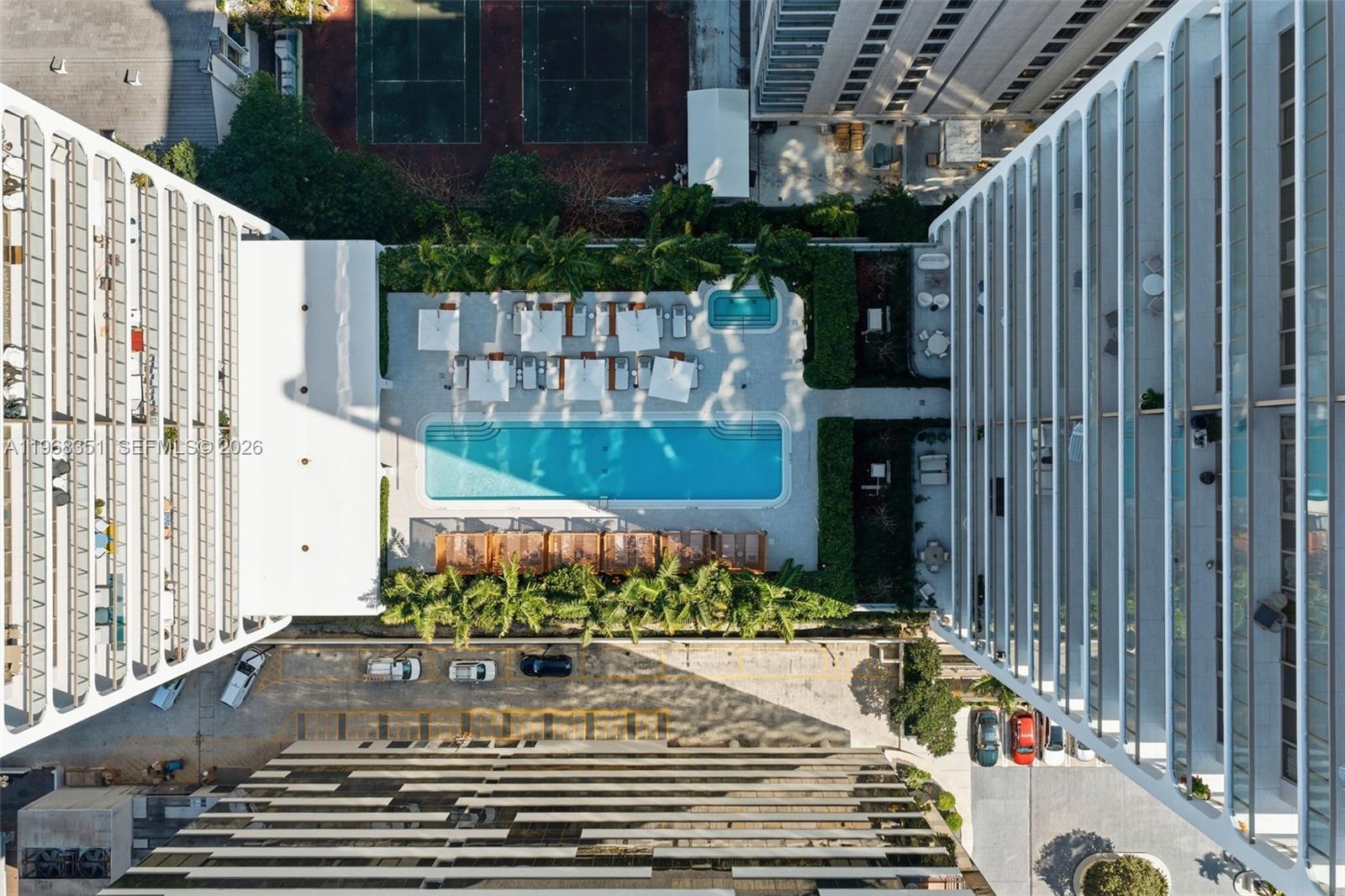 2678 Tigertail Ave # 1501