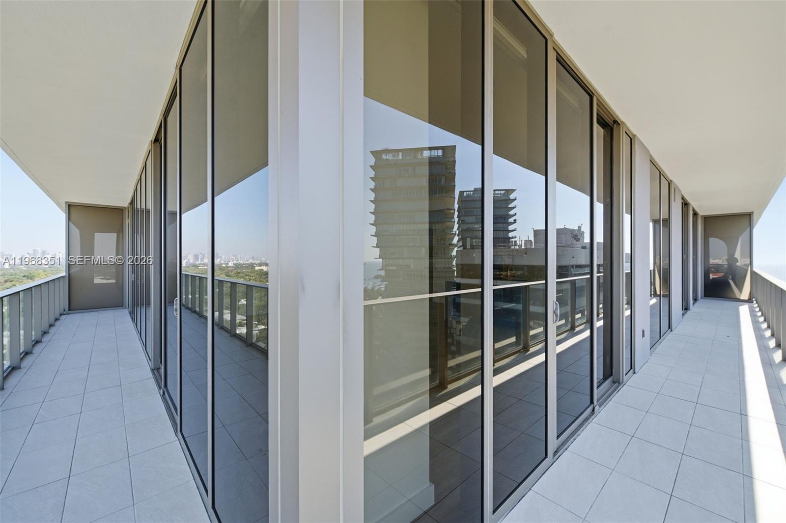 2678 Tigertail Ave # 1501