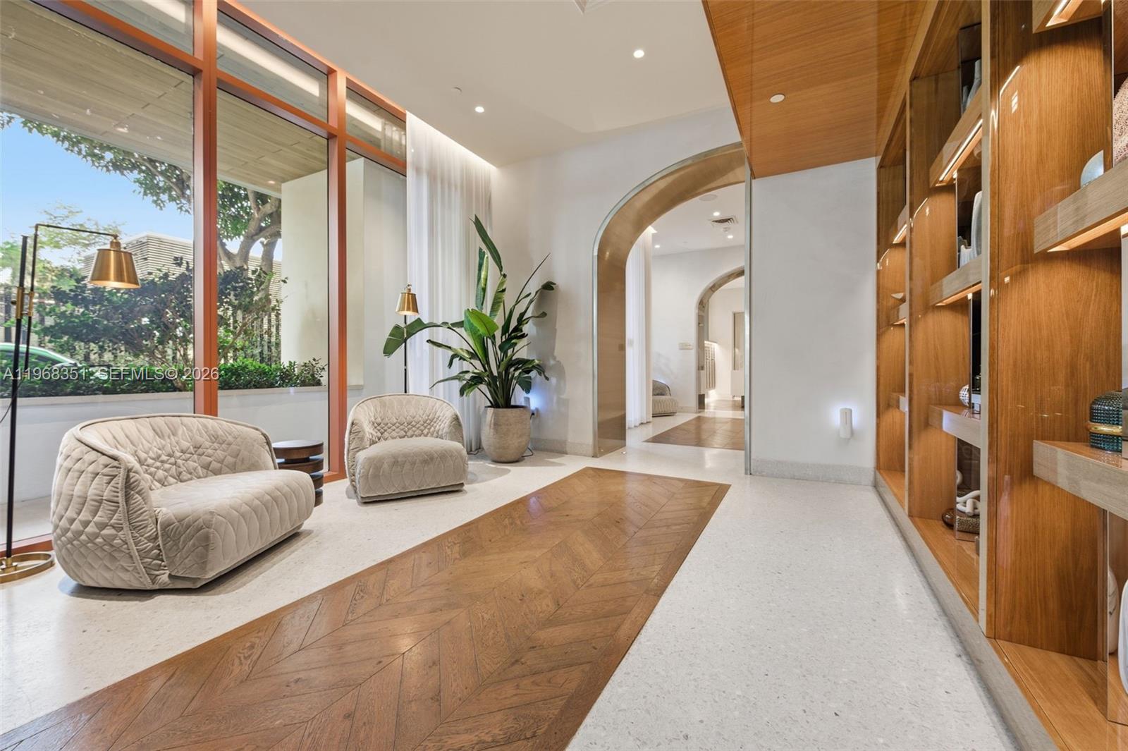 2678 Tigertail Ave # 1501