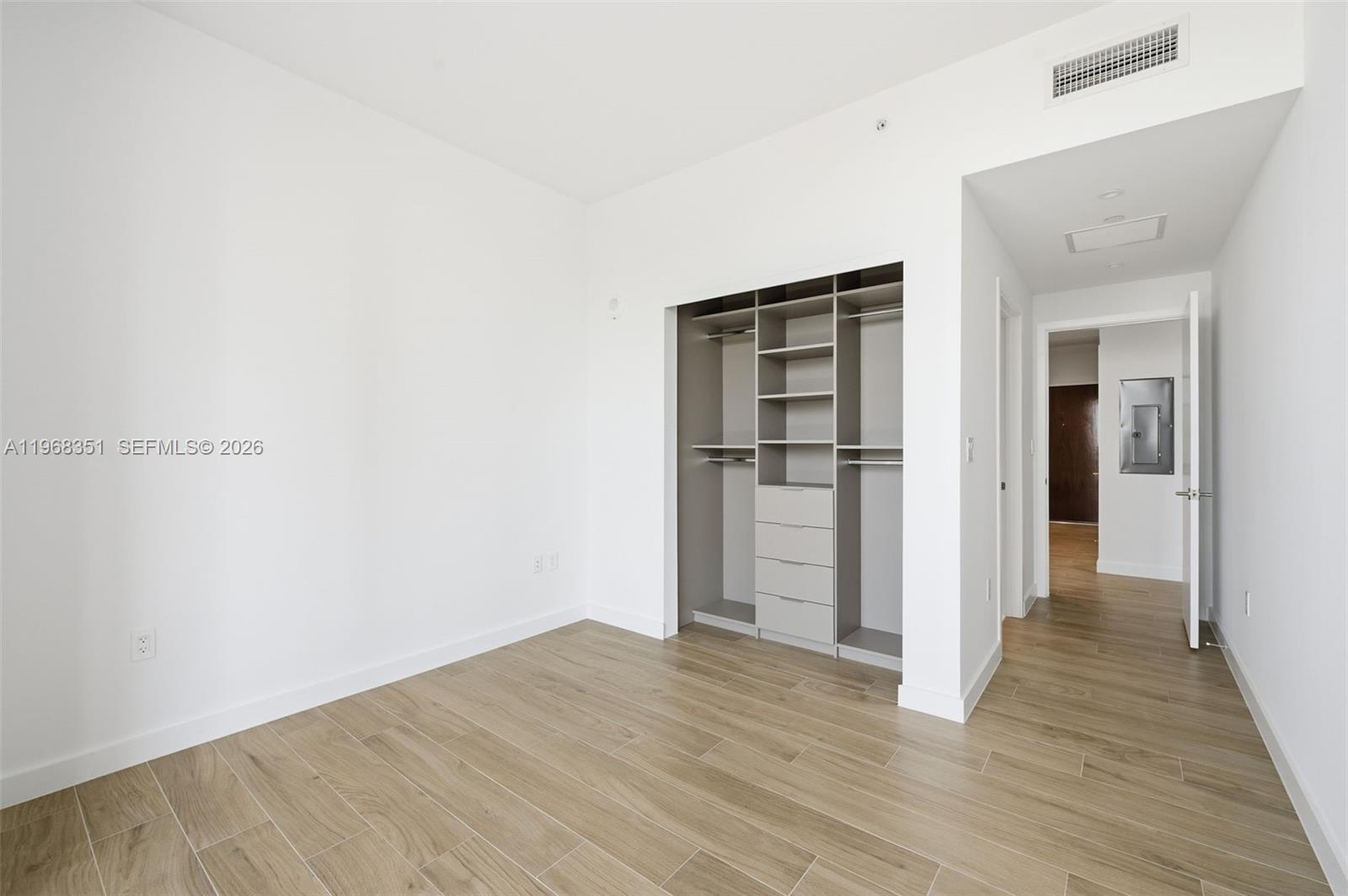 2678 Tigertail Ave # 1501