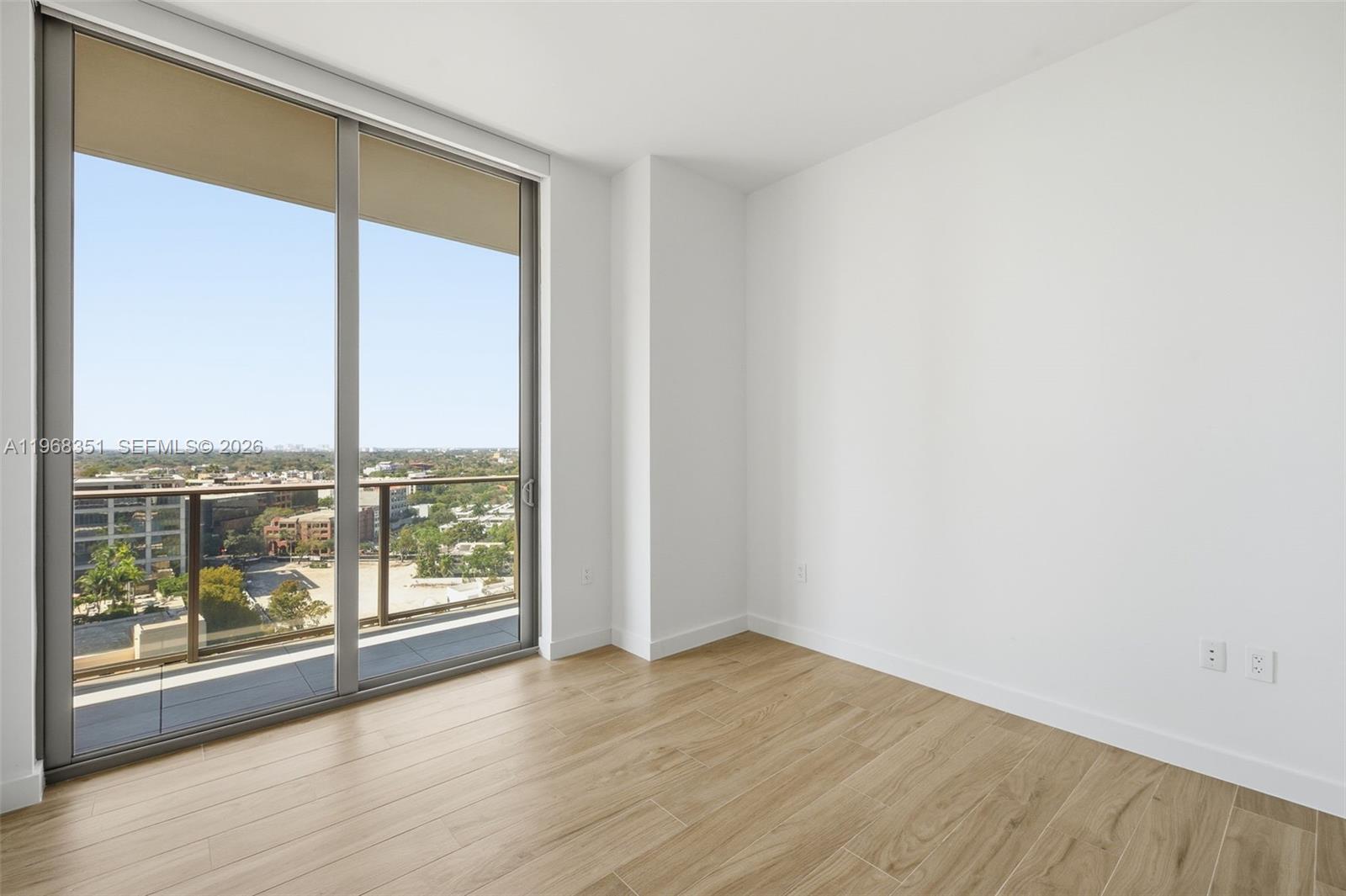 2678 Tigertail Ave # 1501