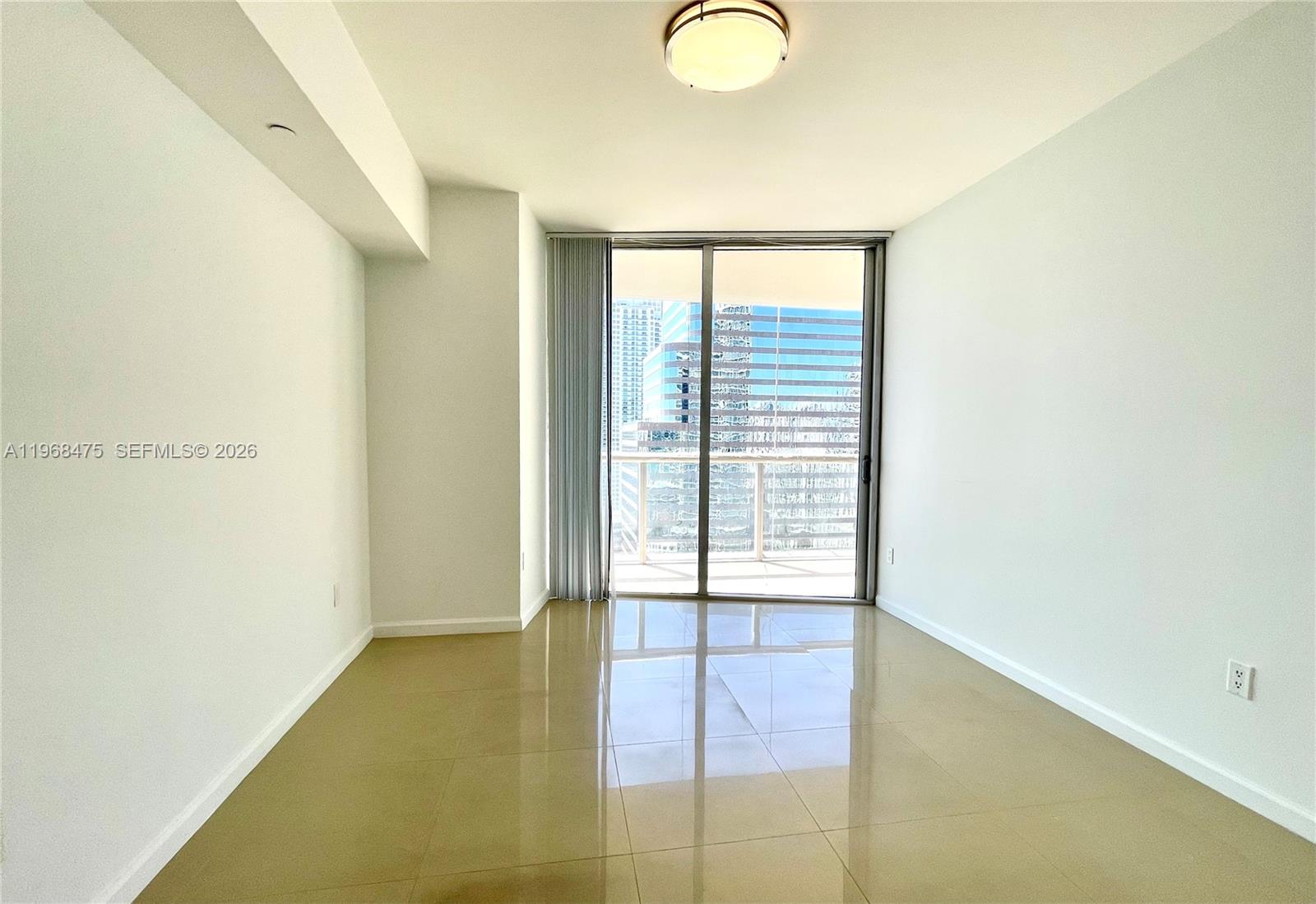 495 BRICKELL AV # 3011