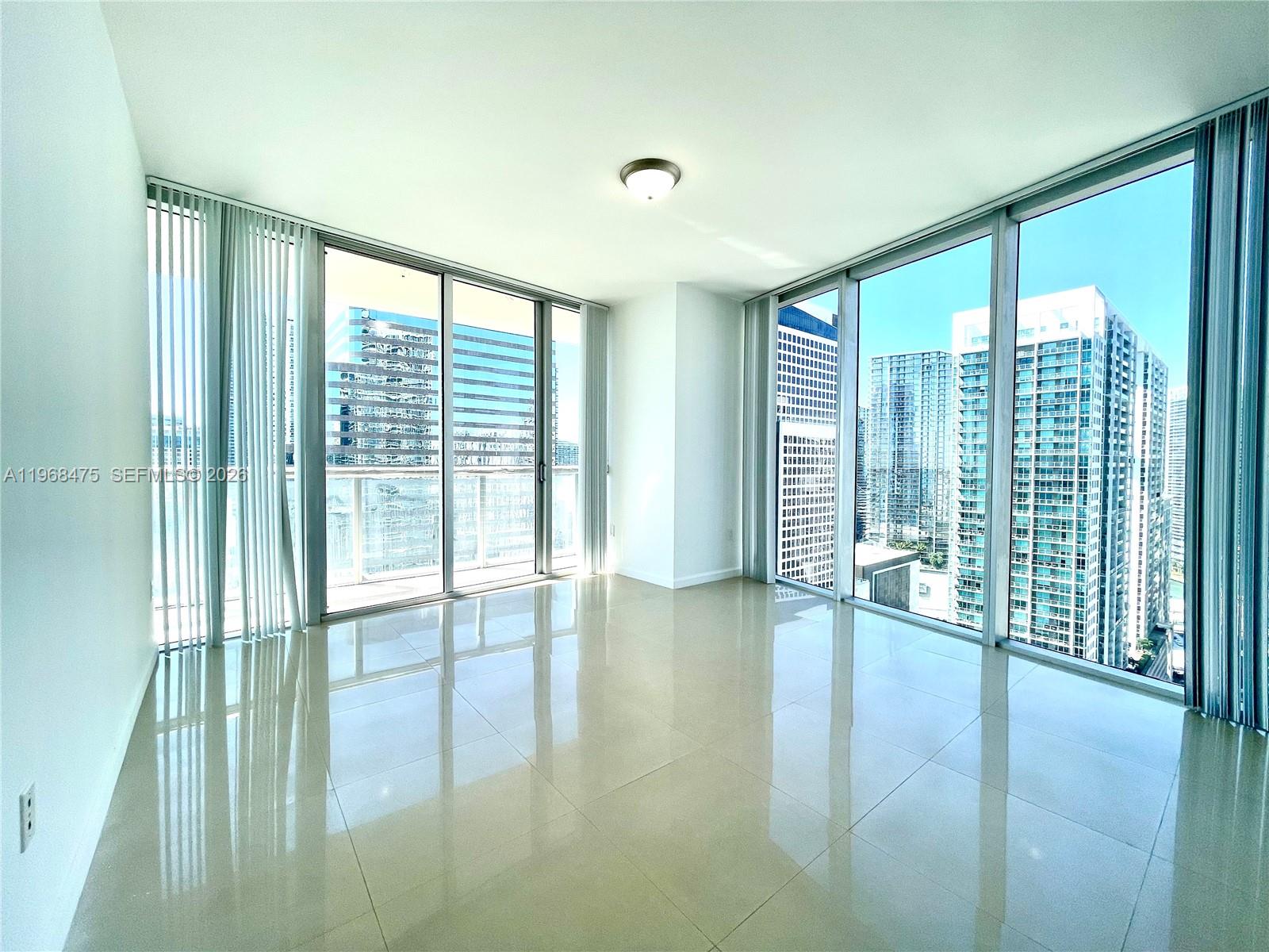 495 BRICKELL AV # 3011
