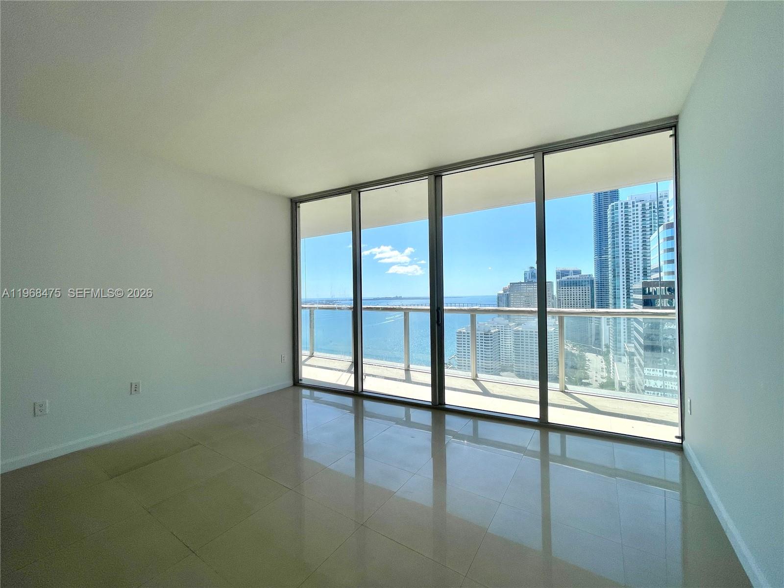 495 BRICKELL AV # 3011