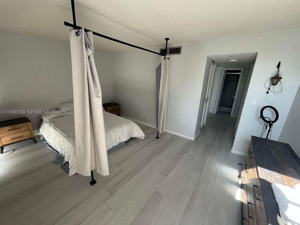 3475 N Country Club Dr # 405