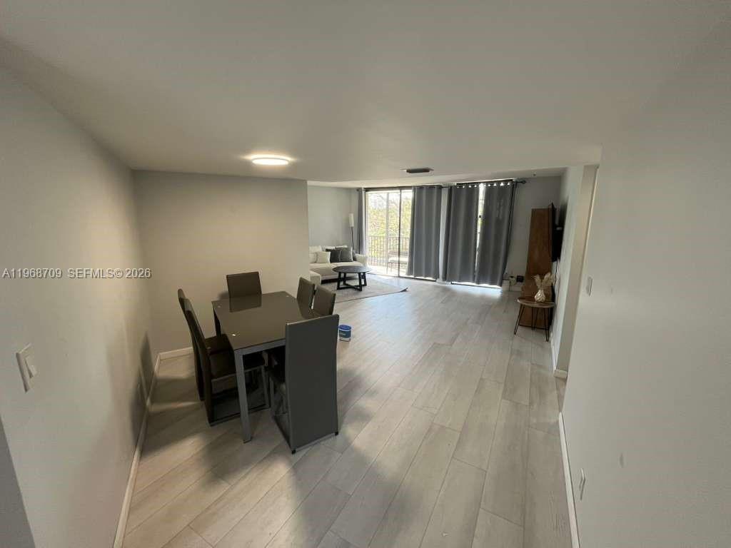 3475 N Country Club Dr # 405