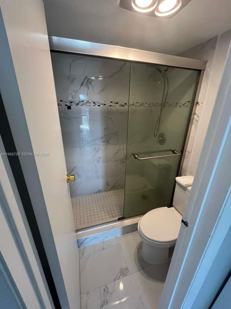 3475 N Country Club Dr # 405