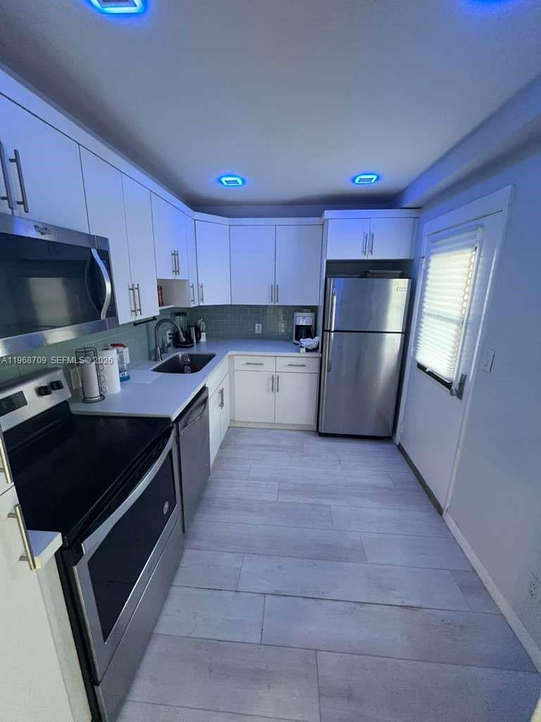 3475 N Country Club Dr # 405