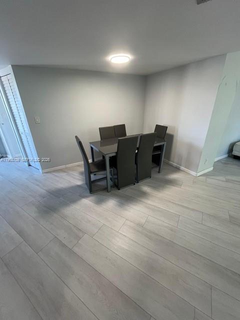 3475 N Country Club Dr # 405