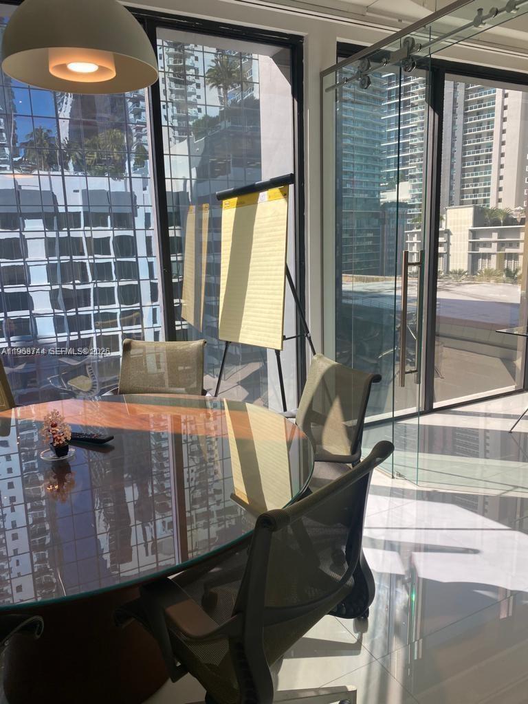 1110 Brickell Ave # 804