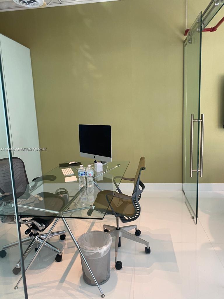 1110 Brickell Ave # 804