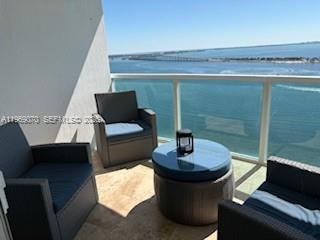 2101 Brickell Ave # 1807