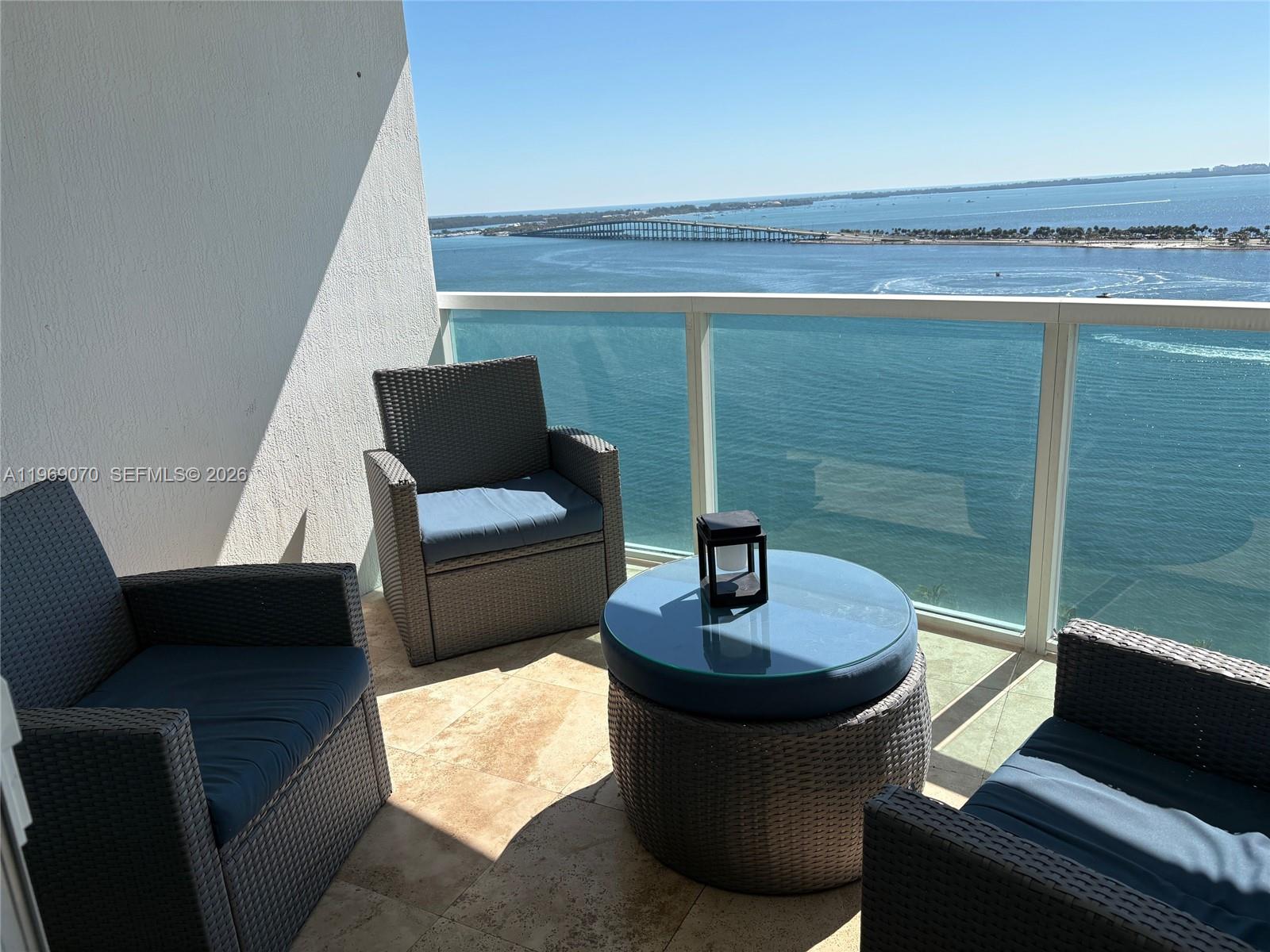 2101 Brickell Ave # 1807