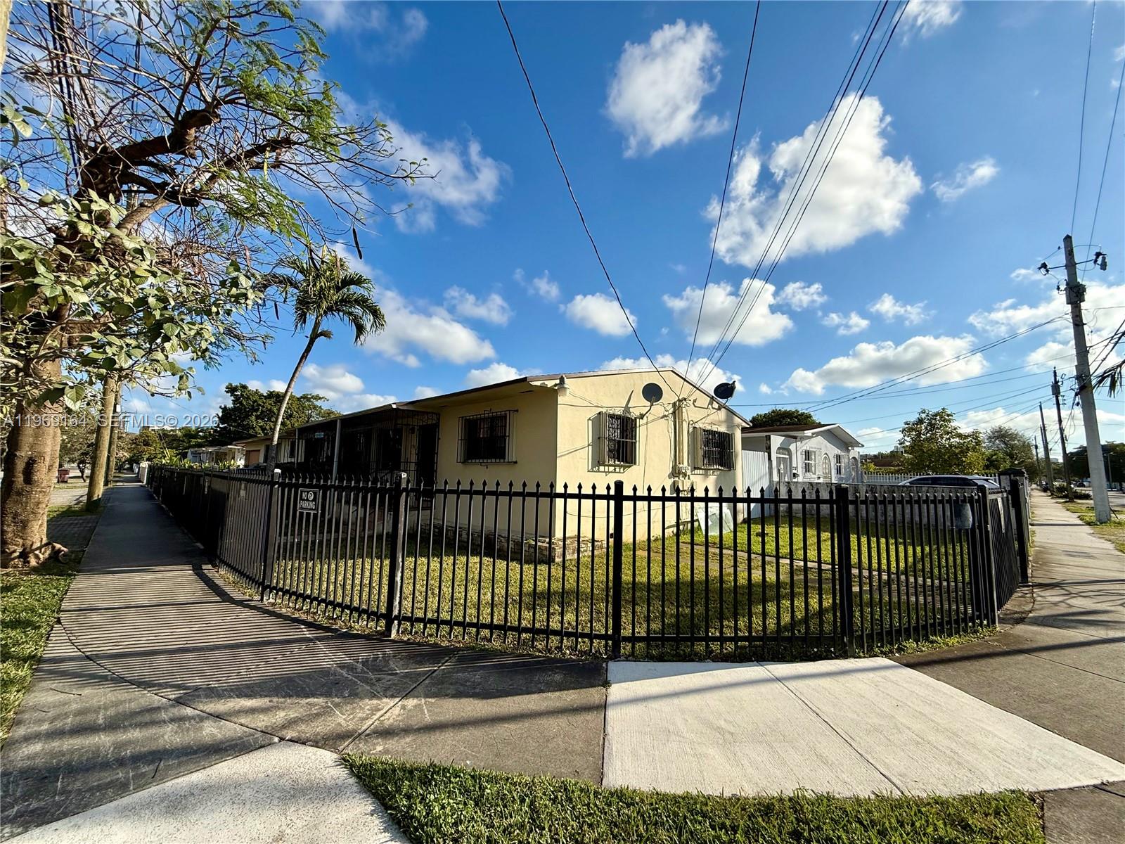 3301 NW 23rd Ave # 1
