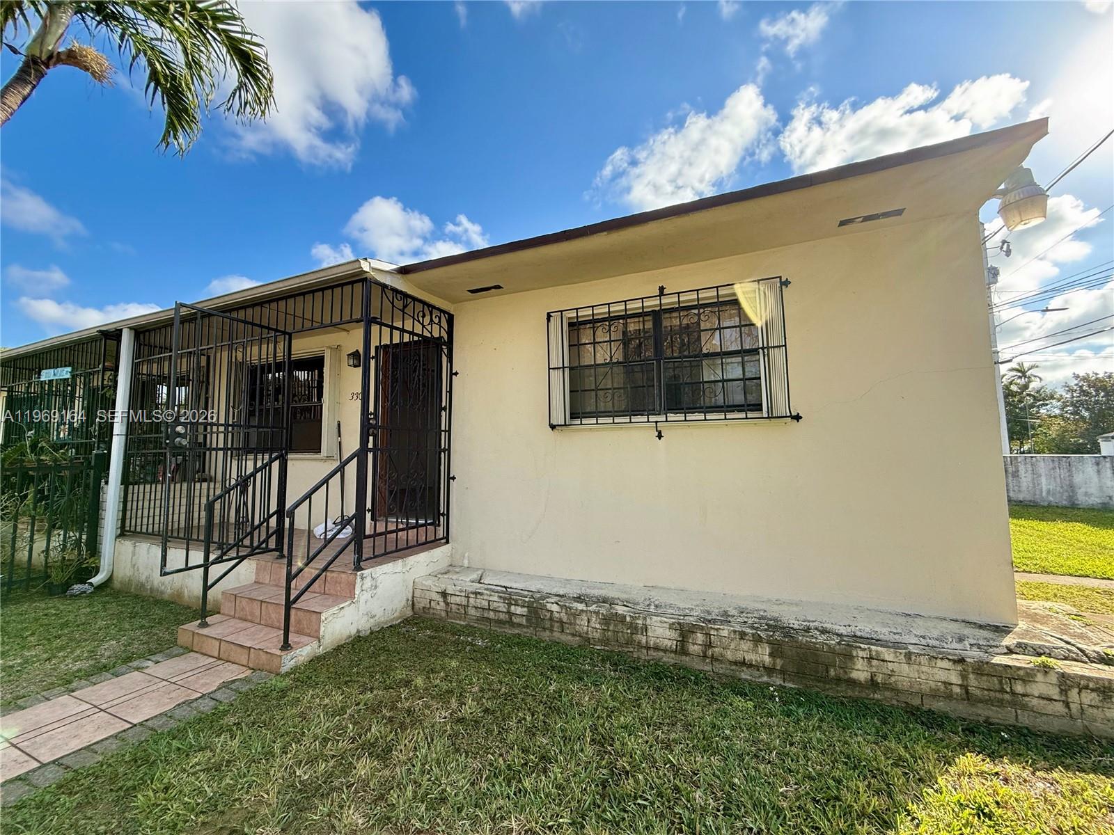 3301 NW 23rd Ave # 1
