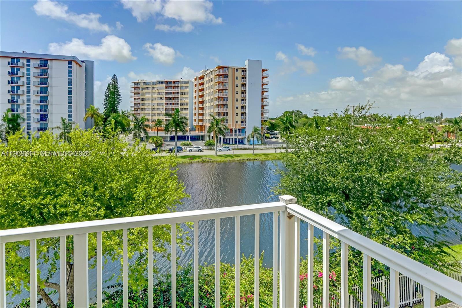 2054 NE 167th St # 122 Unit: 3-122