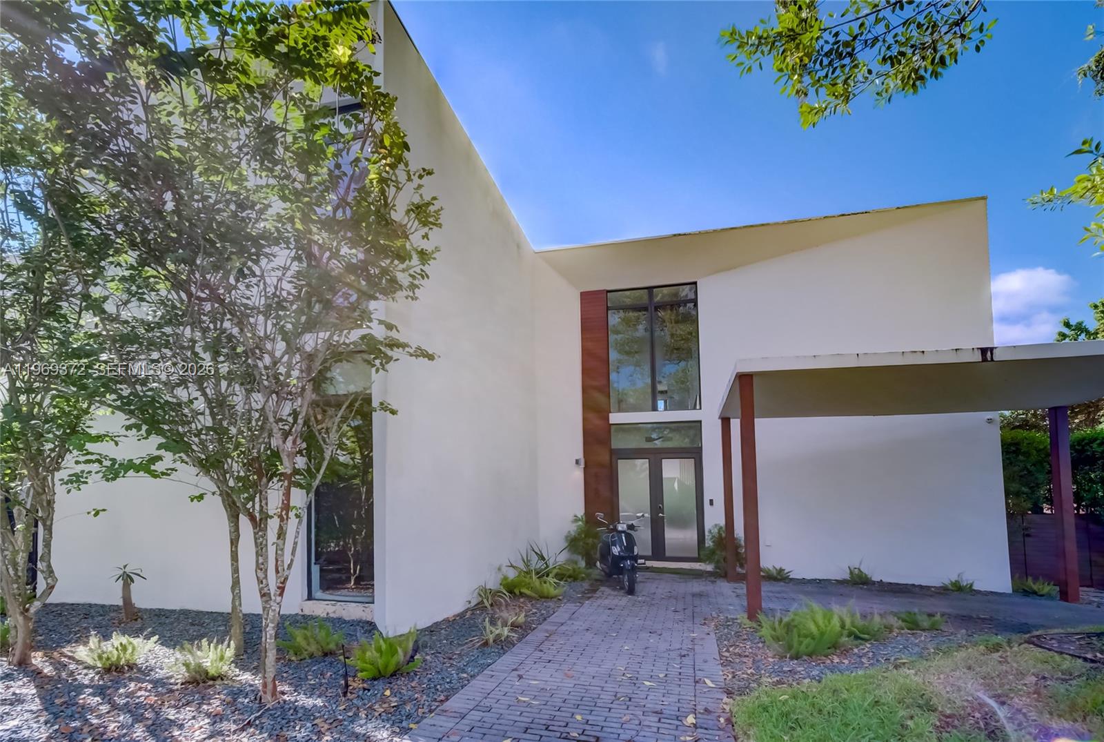 8660 Arboretum Ln