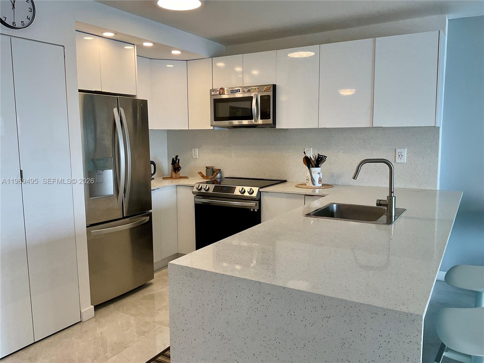 1450 Brickell Bay Dr # 1602