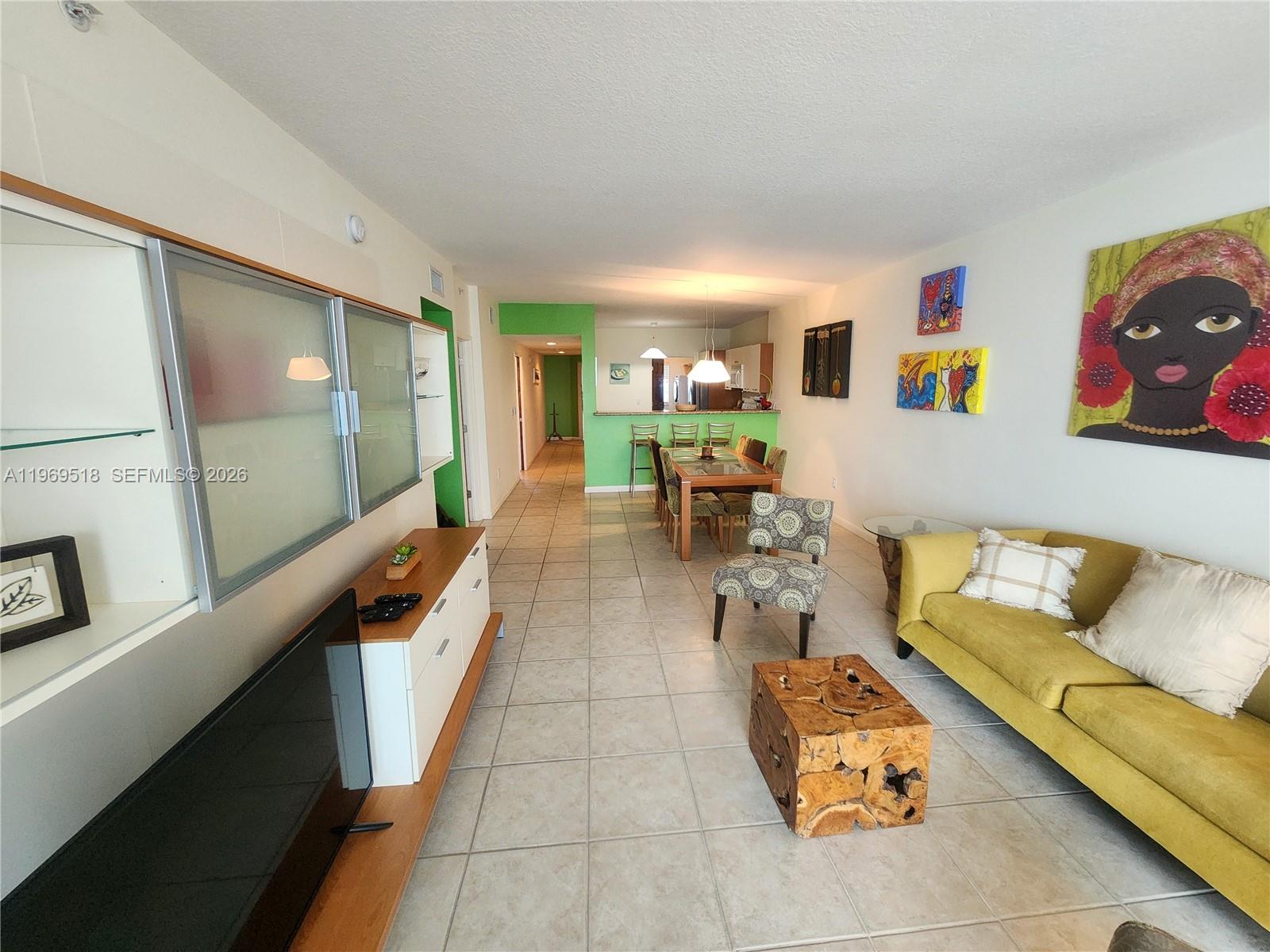 18100 N Bay Rd Unit: PH7