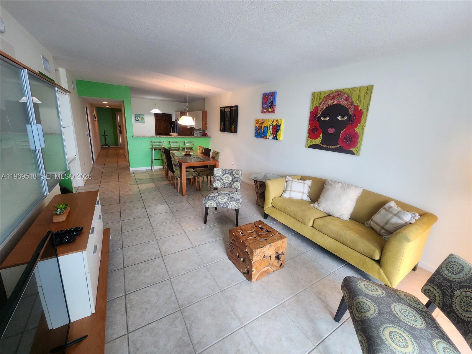 18100 N Bay Rd Unit: PH7