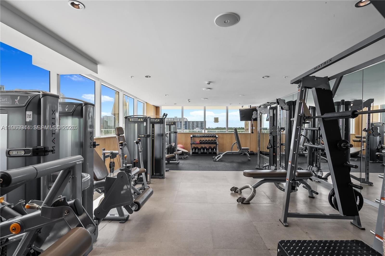 400 Sunny Isles Blvd # 2004