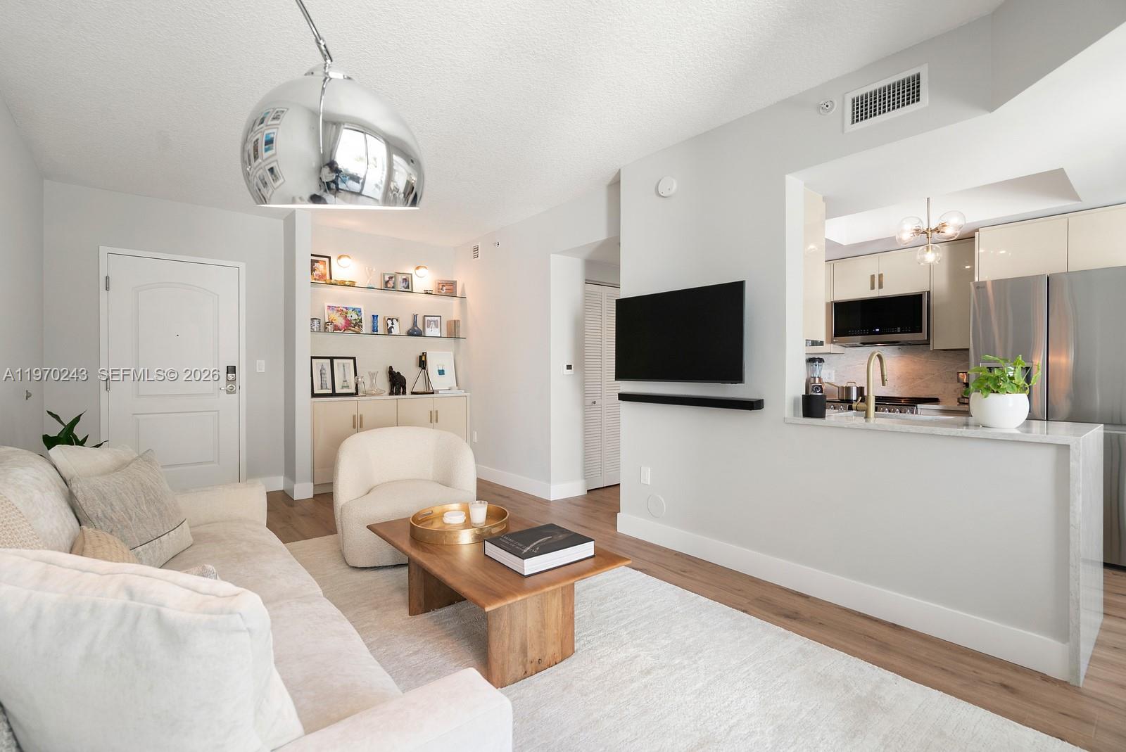 110 Washington Ave # 1316